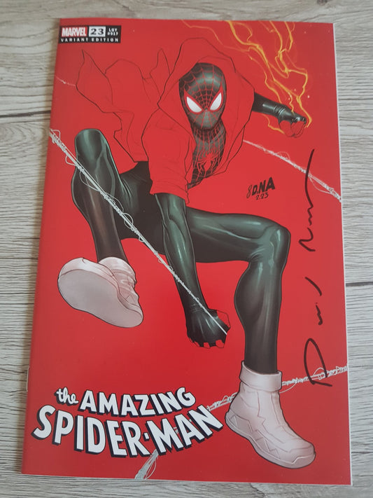 Amazing Spider-Man #23  - Signed by Artist David Nakayama