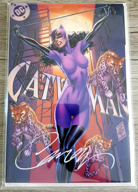 Catwoman #1 " 80th Anniversary JSC EXCLUSIVE" Signed by J.Scott Campbell !!