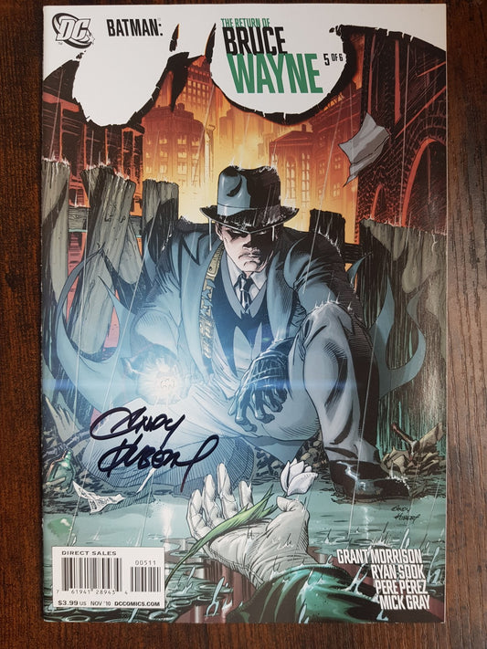 Batman :The Return of Bruce Wayne #5 Signed by artist Andy Kubert