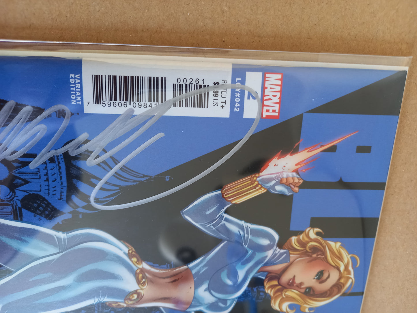 Black Widow #2 RTD Variant ! Signed by J. Scott Campbell ! NM!